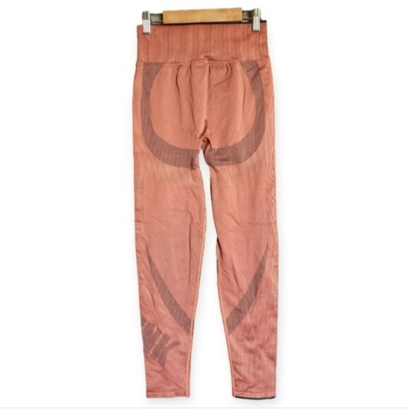 PINK Active Orange Seamless High Rise Athletic Leggings Size M Black Contrast - Picture 2 of 7